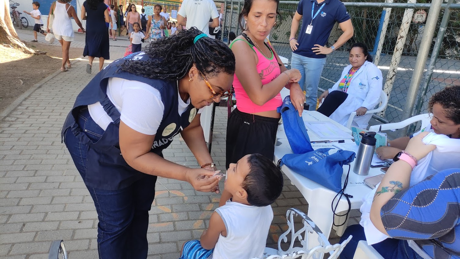 Vacinação Contra a Poliomielite na Escola